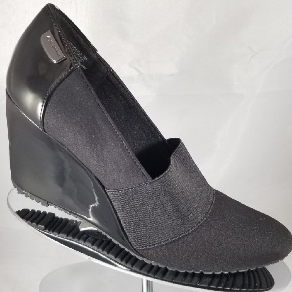 Anne Klein Sport Wedge 7M
